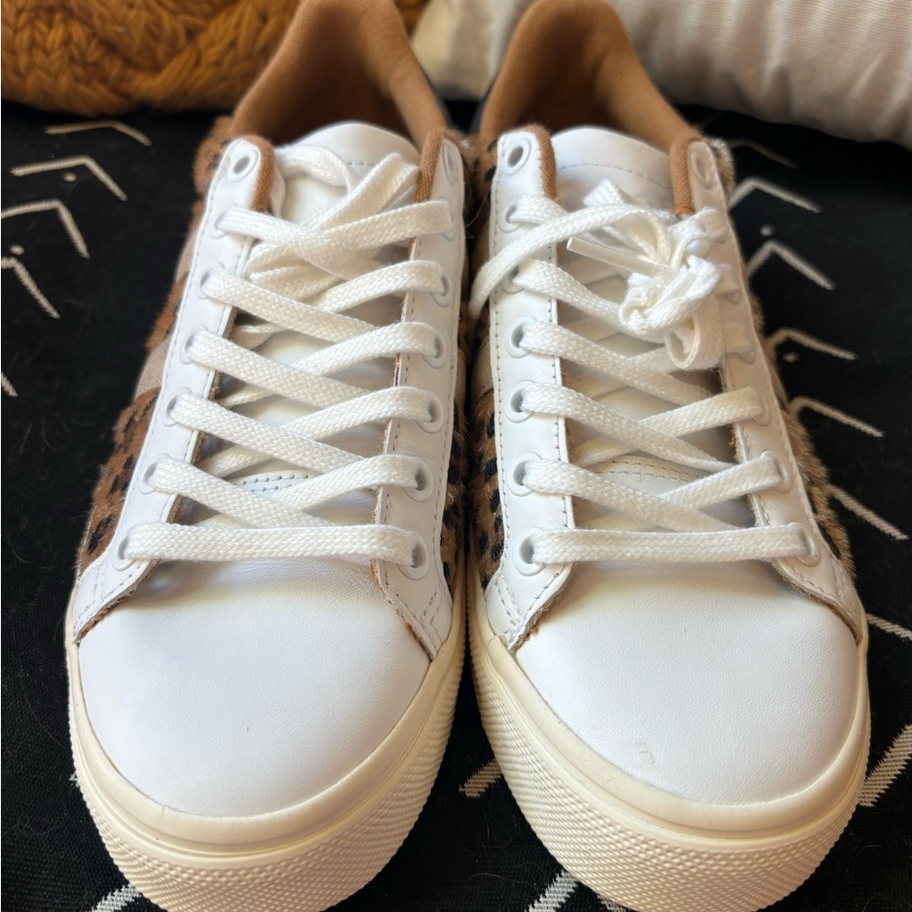 Gola Leopard Print Low-Top Sneakers With White & Tan Accents View 3